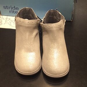 Stride Rite Agnes fashion boot Silver. NIB NWT